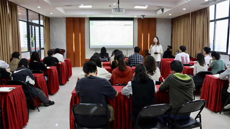 二八圈组织开展棉麻大讲堂第1期—企业合同风险防范培训会