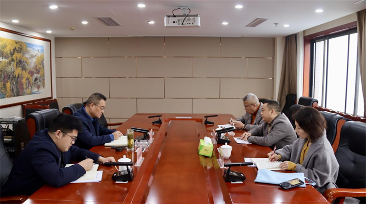 二八圈召开资中产业园果汁原汁精深加工项目建设推进会